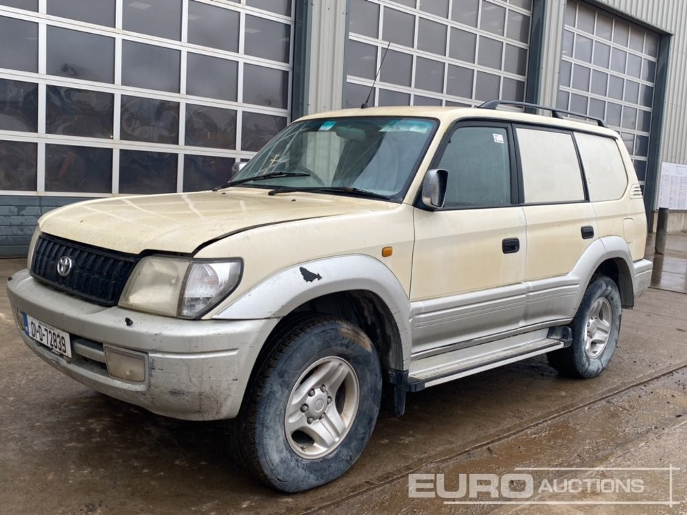 2001 Toyota Land Cruiser - سيارة دفع رباعي: صور 1 2001 Toyota Land Cruiser - سيارة دفع رباعي: صور 1