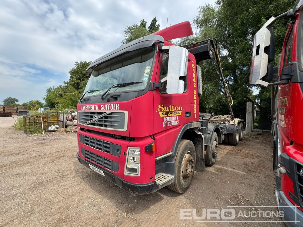2002 Volvo FM12 - شاحنة ذات الخطاف: صور 1 2002 Volvo FM12 - شاحنة ذات الخطاف: صور 1