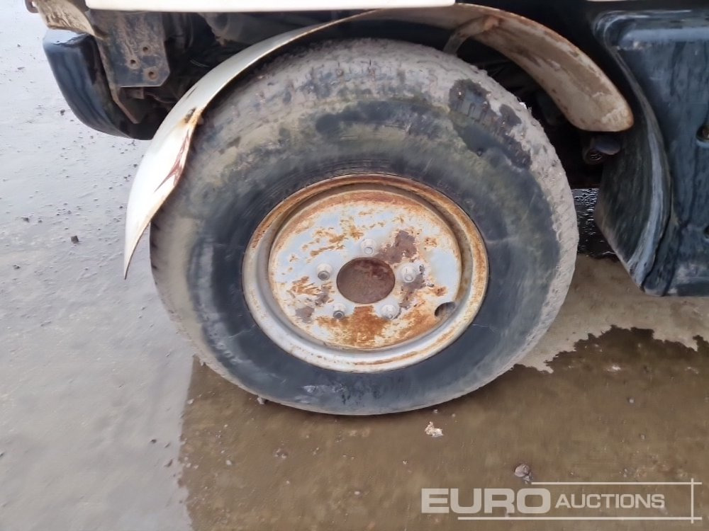 سياره كنس شوارع 2005 Mathieu Yno Azura2: صور 11 سياره كنس شوارع 2005 Mathieu Yno Azura2: صور 11