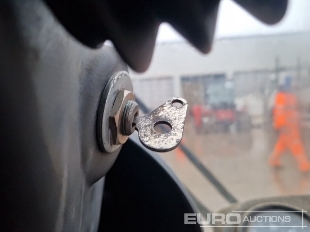 سياره كنس شوارع 2005 Mathieu Yno Azura2: صور 34 سياره كنس شوارع 2005 Mathieu Yno Azura2: صور 34