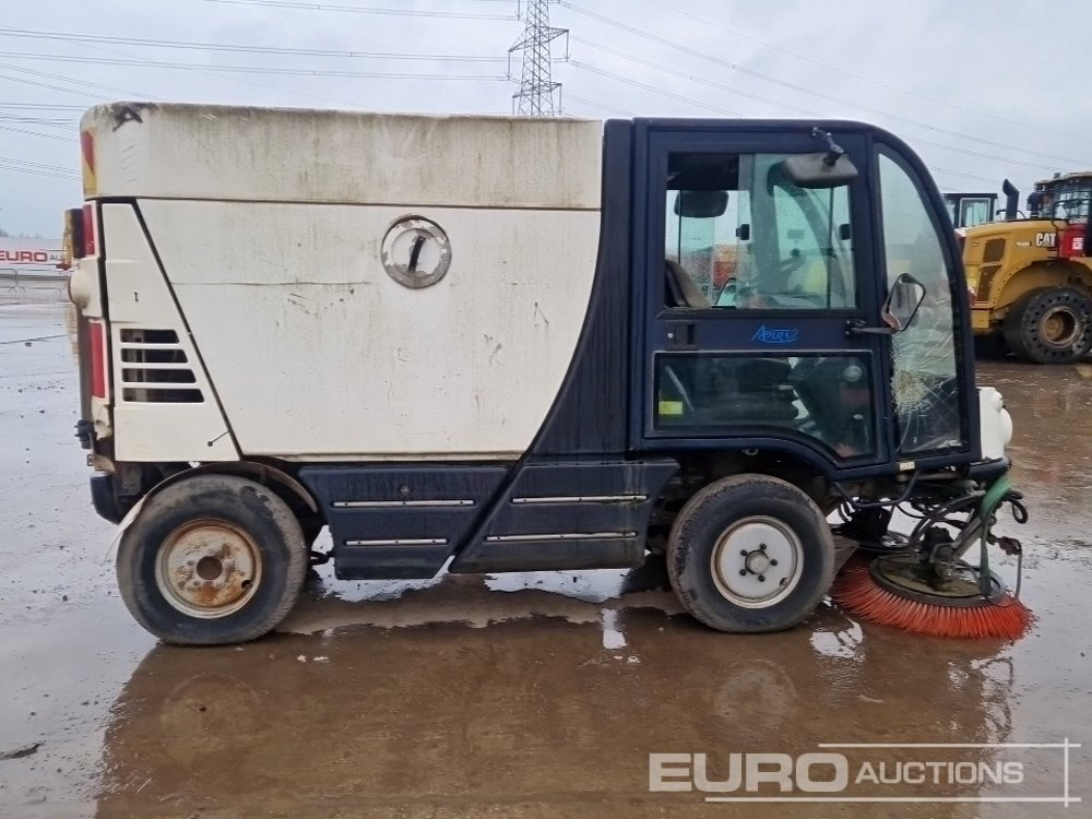 سياره كنس شوارع 2005 Mathieu Yno Azura2: صور 6 سياره كنس شوارع 2005 Mathieu Yno Azura2: صور 6