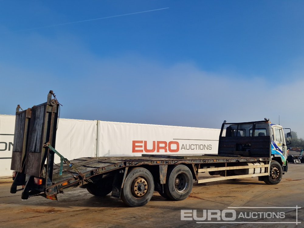 2005 Volvo FL220 - شاحنات مسطحة: صور 5 2005 Volvo FL220 - شاحنات مسطحة: صور 5