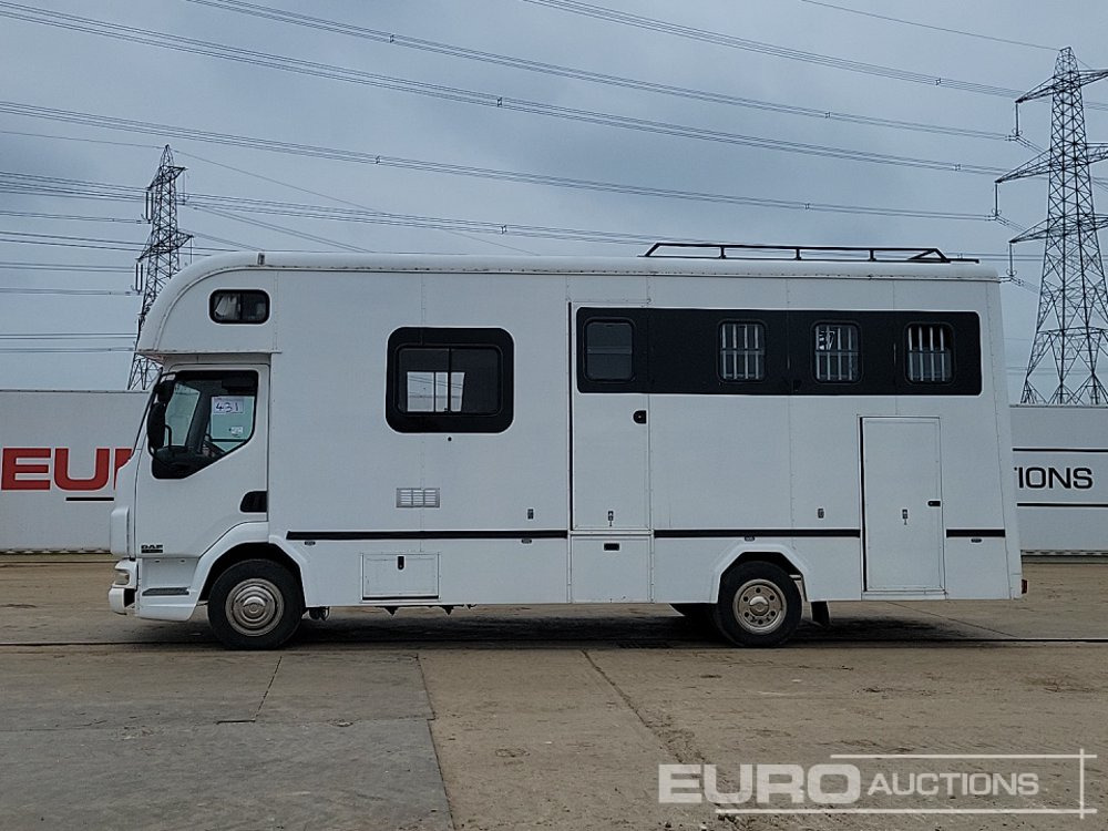 2006 DAF LF45.150 - شاحنة نقل المواشي شاحنة: صور 2 2006 DAF LF45.150 - شاحنة نقل المواشي شاحنة: صور 2