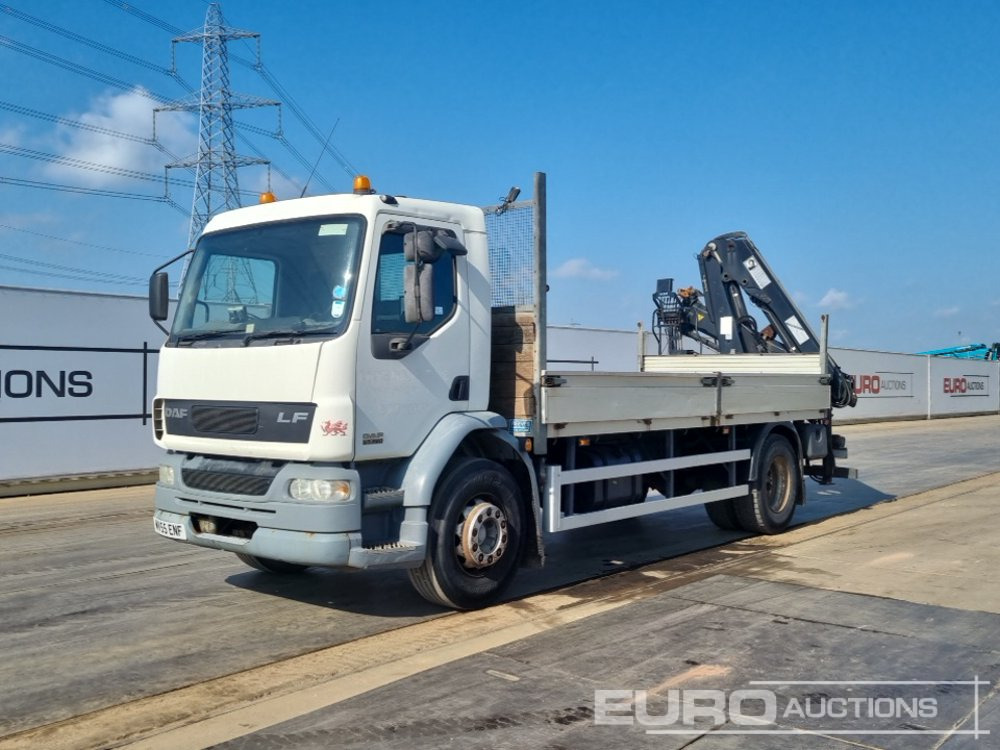 2006 DAF LF55.220 - شاحنات مسطحة: صور 1 2006 DAF LF55.220 - شاحنات مسطحة: صور 1