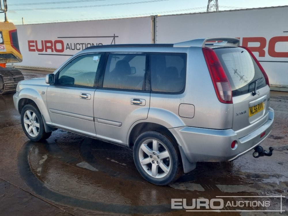 2006 Nissan X-Trail - سيارة دفع رباعي: صور 3 2006 Nissan X-Trail - سيارة دفع رباعي: صور 3