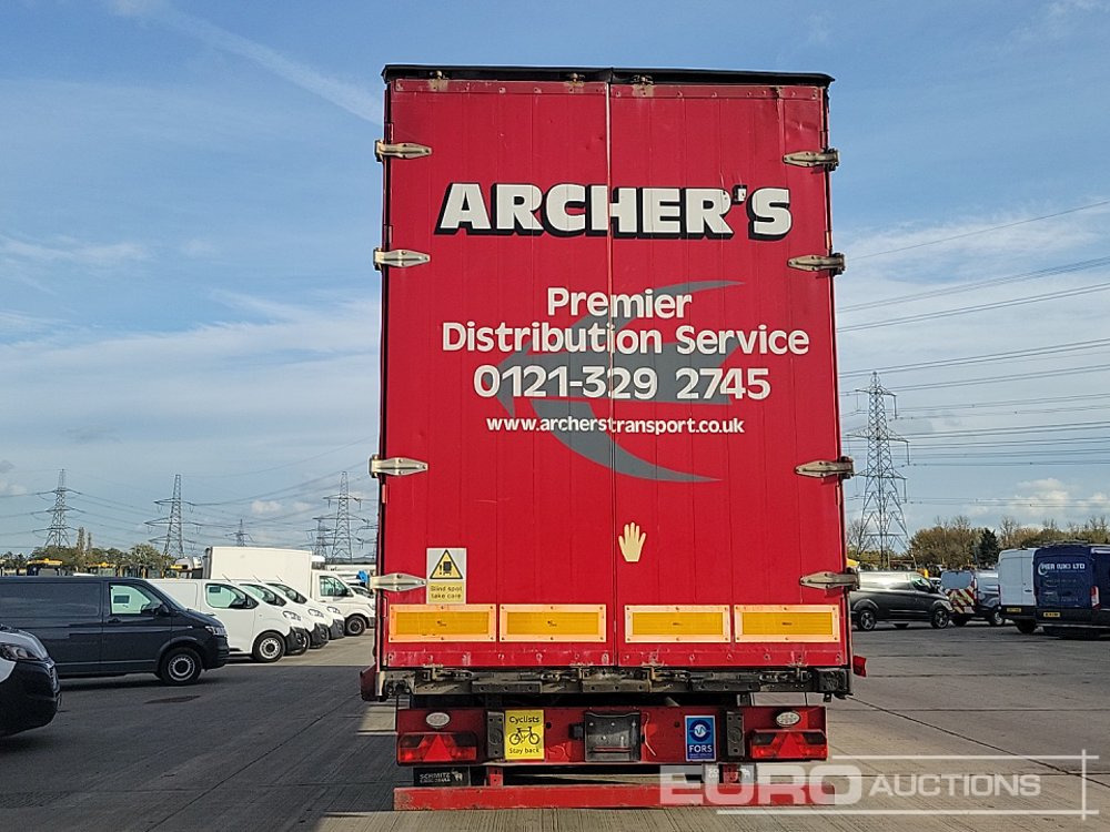 2006 Schmidtz Tri Axle Curtainsider Trailer - الخيمة نصف مقطورة: صور 4 2006 Schmidtz Tri Axle Curtainsider Trailer - الخيمة نصف مقطورة: صور 4