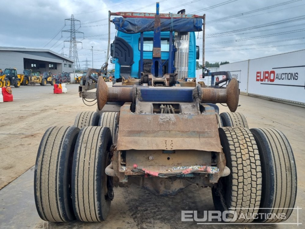 2006 Volvo FM380 - شاحنة ذات الخطاف: صور 4 2006 Volvo FM380 - شاحنة ذات الخطاف: صور 4