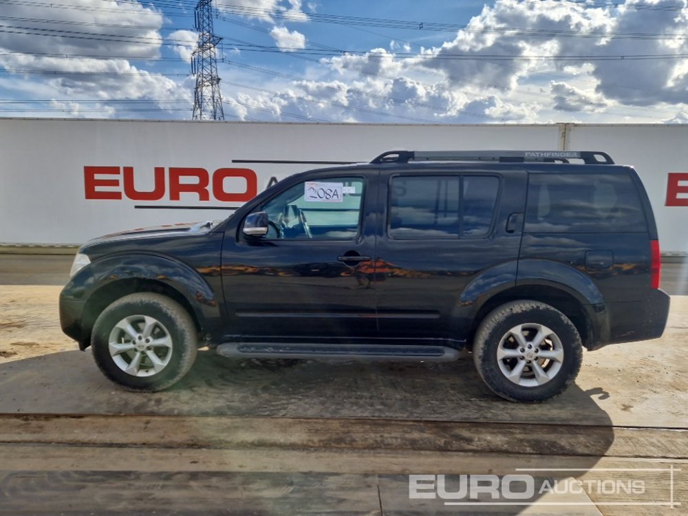 2009 Nissan Pathfinder - سيارة دفع رباعي: صور 2 2009 Nissan Pathfinder - سيارة دفع رباعي: صور 2