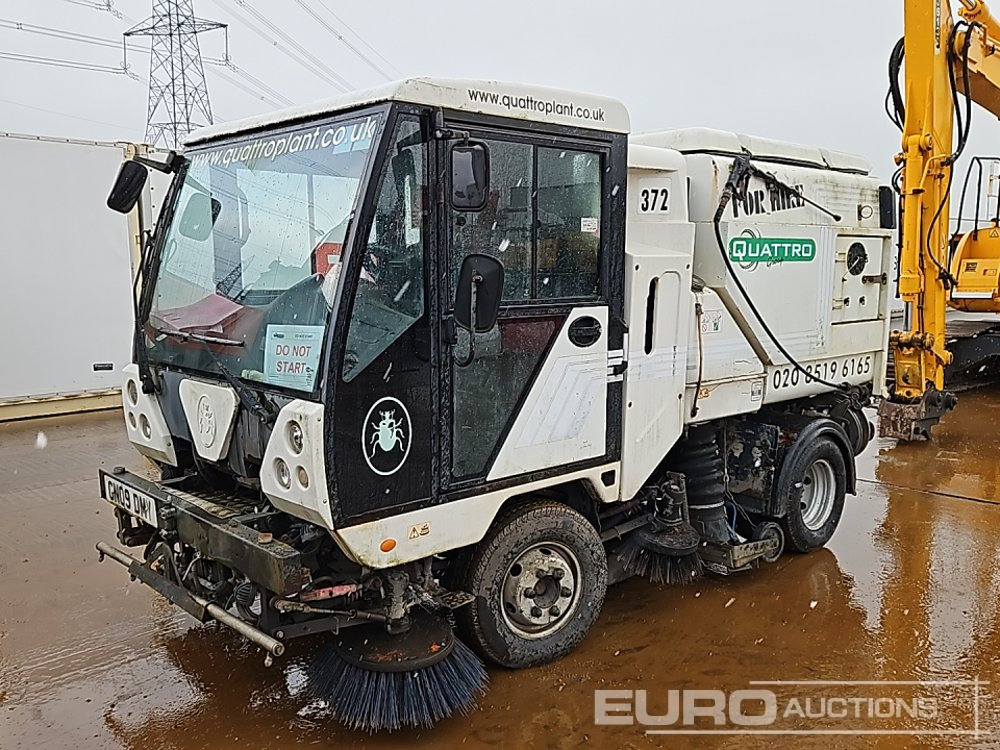 2009 Scarab 4x2 Road Sweeper, Reverse Camera, Automatic Gearbox - سياره كنس شوارع: صور 1 2009 Scarab 4x2 Road Sweeper, Reverse Camera, Automatic Gearbox - سياره كنس شوارع: صور 1