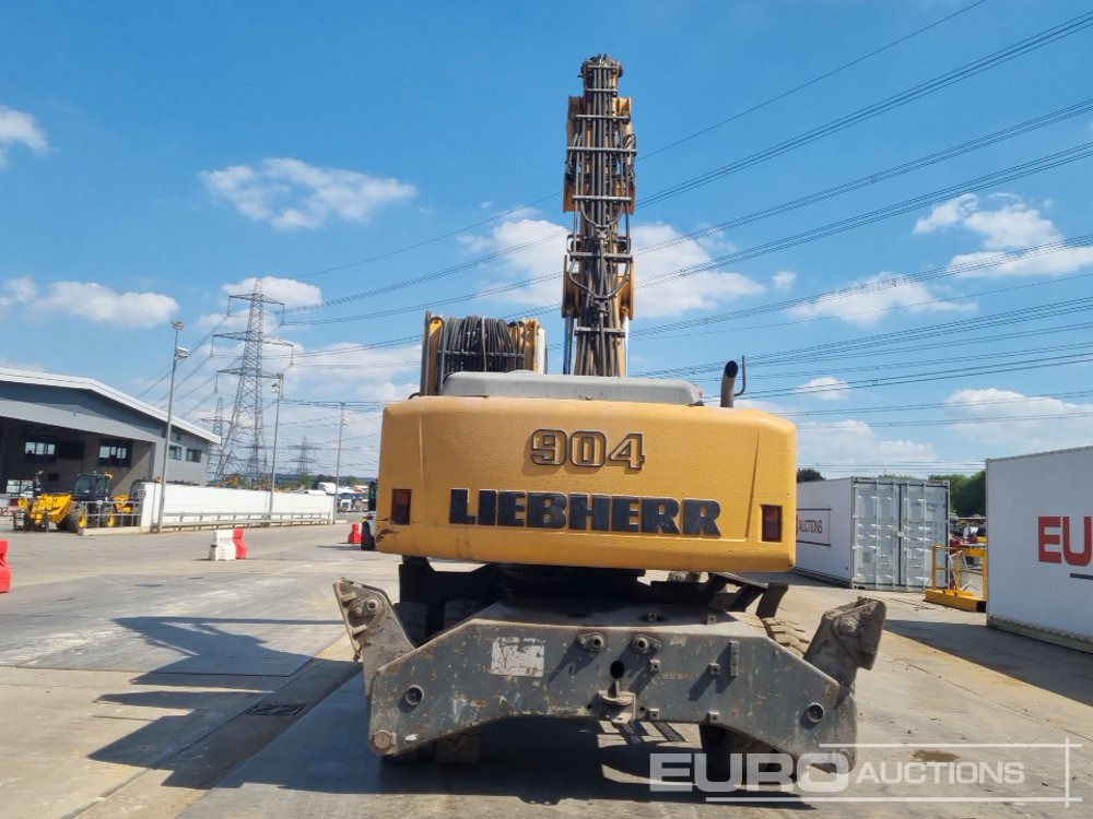 2010 Liebherr A904C HD Litronic - حفارة على عجلات: صور 4 2010 Liebherr A904C HD Litronic - حفارة على عجلات: صور 4
