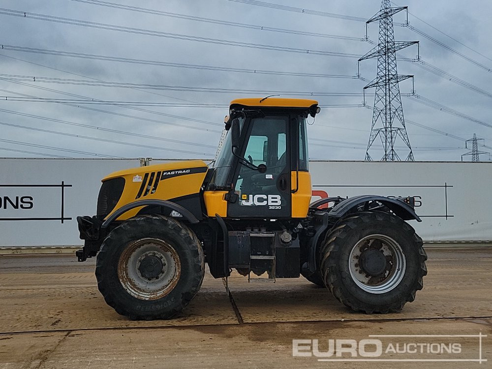 2011 JCB Fastrac 3230 - جرار: صور 2 2011 JCB Fastrac 3230 - جرار: صور 2