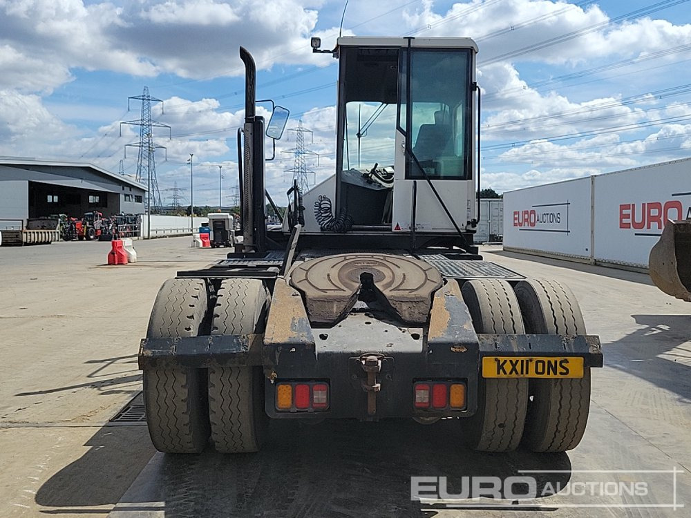 2011 Kalmar TT612D - جرارات صالات المطارات: صور 4 2011 Kalmar TT612D - جرارات صالات المطارات: صور 4