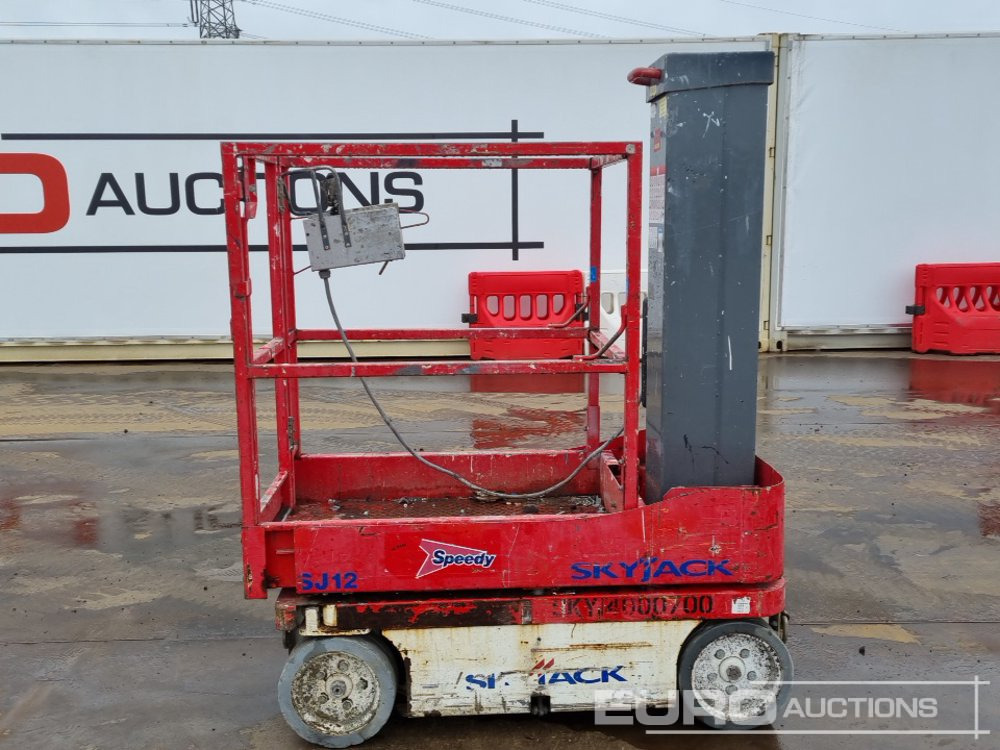 2011 SkyJack SJ12
SJ16 - منصات هيدروليكية متنقلة: صور 2 2011 SkyJack SJ12
SJ16 - منصات هيدروليكية متنقلة: صور 2