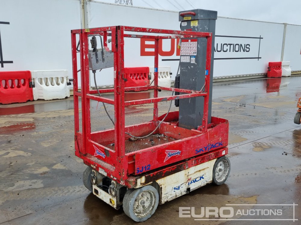 2011 SkyJack SJ12
SJ16 - منصات هيدروليكية متنقلة: صور 1 2011 SkyJack SJ12
SJ16 - منصات هيدروليكية متنقلة: صور 1
