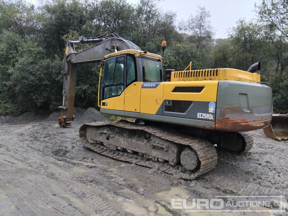 2011 Volvo EC250DL - حفارات زحافة: صور 2 2011 Volvo EC250DL - حفارات زحافة: صور 2