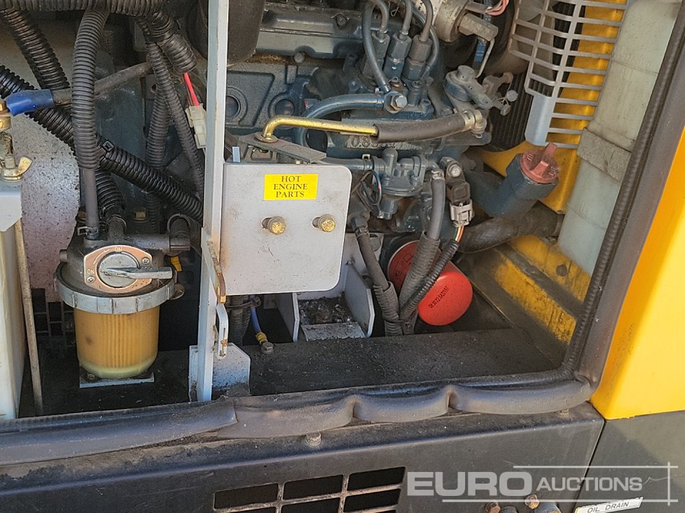 مجموعة المولدات 2012 Arc Gen WELDERMAKER 330CC/CV: صور 22