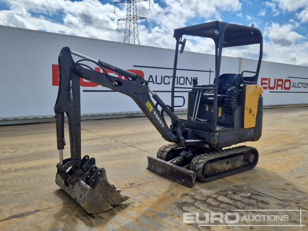 2012 Volvo EC15C - حفارة مصغرة: صور 1 2012 Volvo EC15C - حفارة مصغرة: صور 1