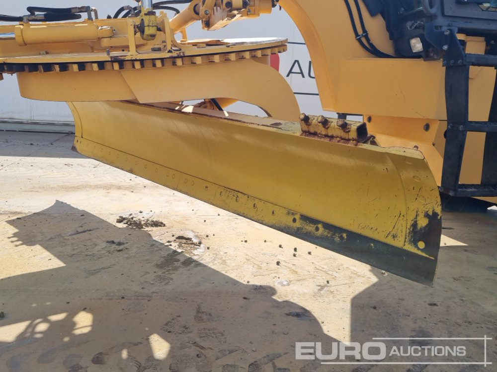 آلة تسوية الأرض 2012 Volvo G930: صور 17