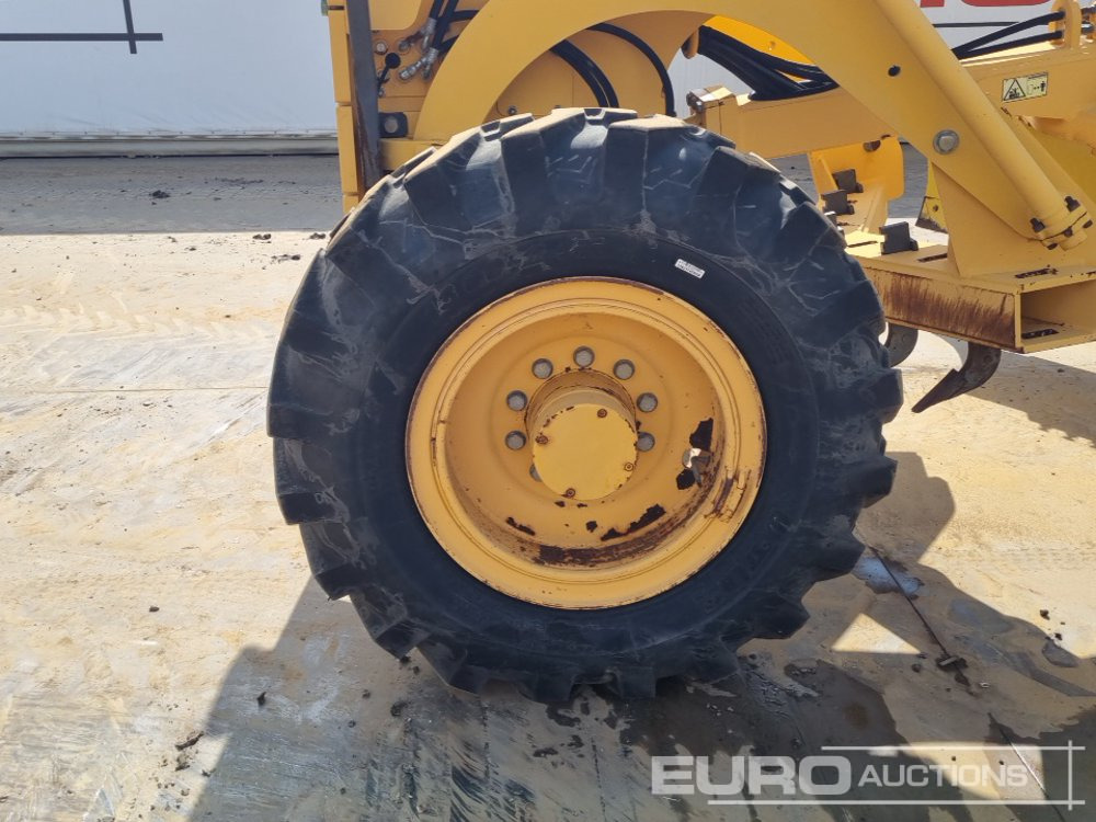 آلة تسوية الأرض 2012 Volvo G930: صور 9