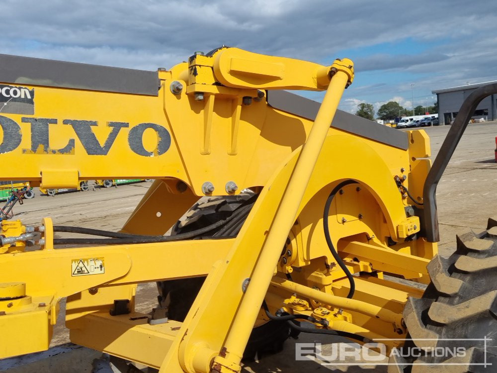 آلة تسوية الأرض 2012 Volvo G930: صور 28