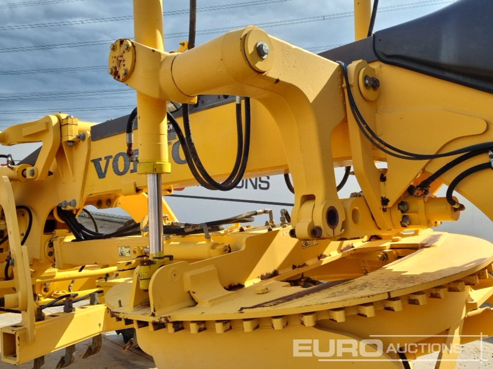 آلة تسوية الأرض 2012 Volvo G930: صور 18
