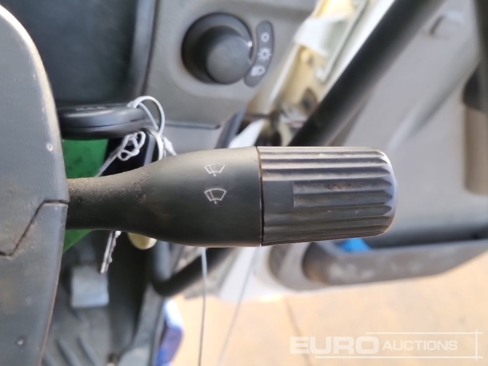 شاحنات مسطحة لنقل المعدات الثقيلة 2013 DAF LF45.180: صور 36 شاحنات مسطحة لنقل المعدات الثقيلة 2013 DAF LF45.180: صور 36