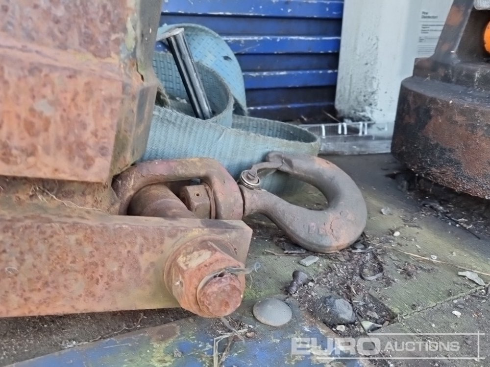 شاحنات مسطحة لنقل المعدات الثقيلة 2013 DAF LF45.180: صور 12 شاحنات مسطحة لنقل المعدات الثقيلة 2013 DAF LF45.180: صور 12