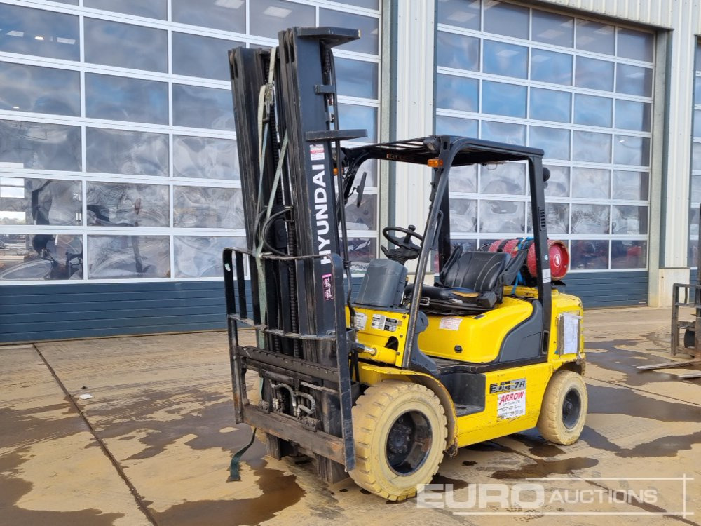 2013 Hyundai 30L-7A - رافعة شوكية: صور 1 2013 Hyundai 30L-7A - رافعة شوكية: صور 1