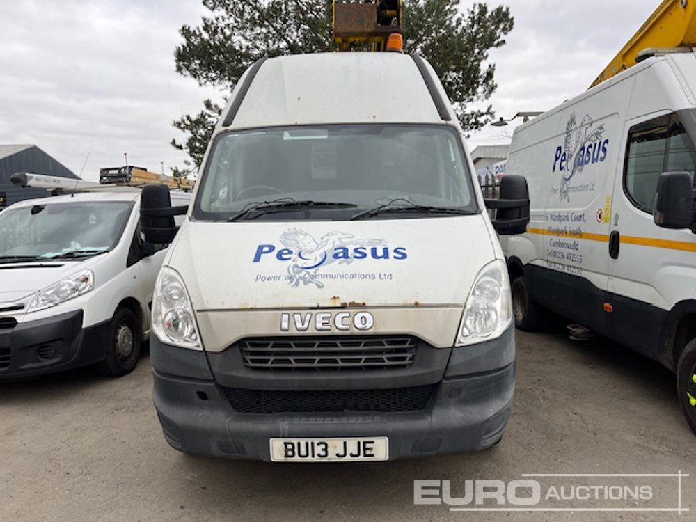 2013 Iveco 70C17 - مصاعد الازدهار محمولة على شاحنة: صور 5 2013 Iveco 70C17 - مصاعد الازدهار محمولة على شاحنة: صور 5