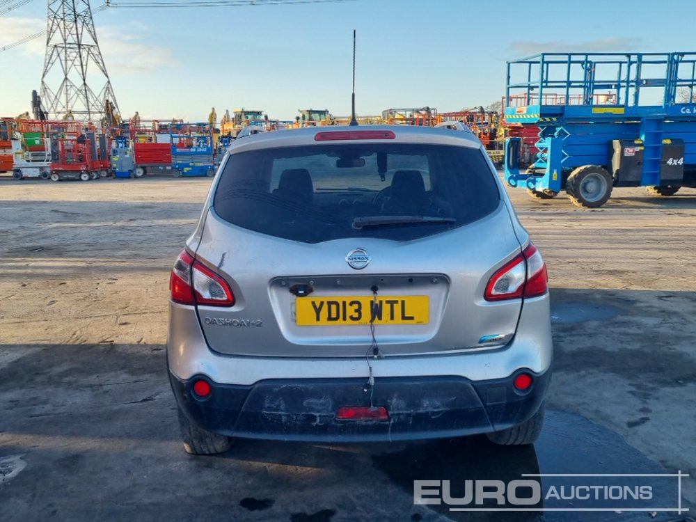 2013 Nissan QASHQAI +2 - سيارة: صور 4 2013 Nissan QASHQAI +2 - سيارة: صور 4