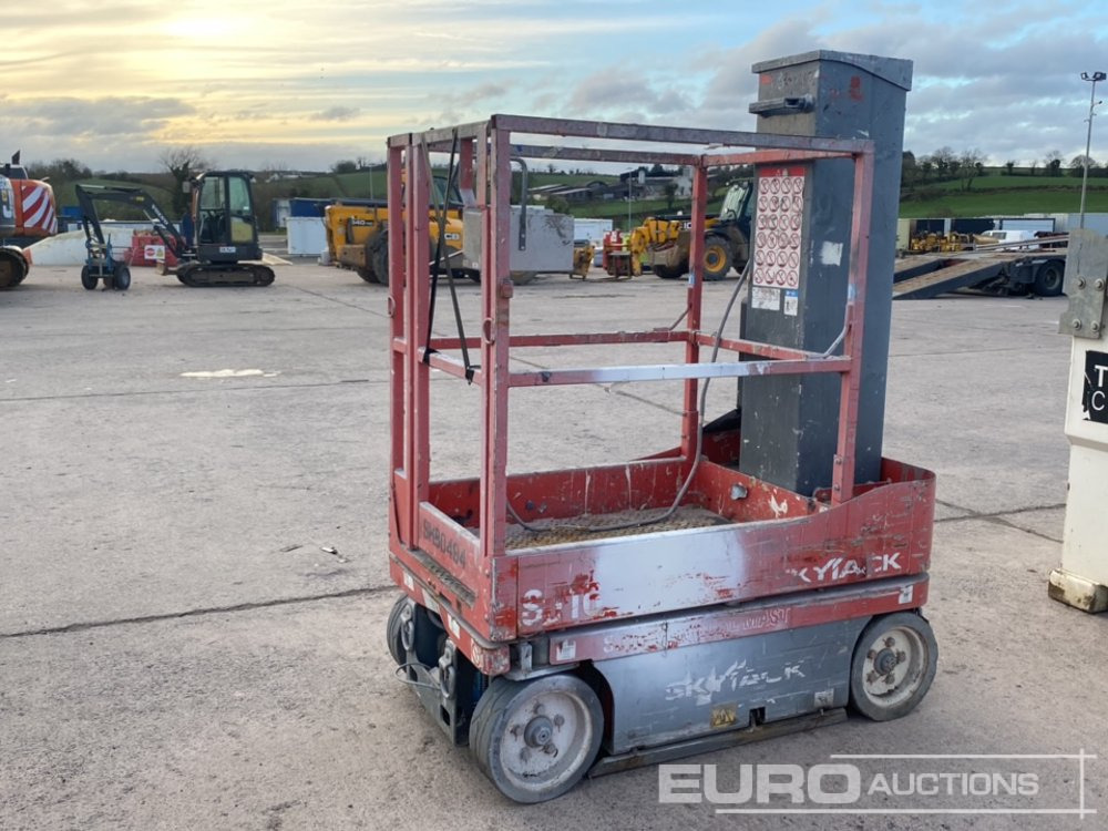 2013 SkyJack SJ16 - منصات هيدروليكية متنقلة: صور 1 2013 SkyJack SJ16 - منصات هيدروليكية متنقلة: صور 1