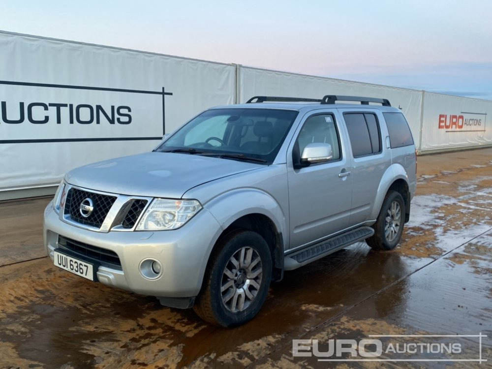 2014 Nissan Pathfinder - سيارة دفع رباعي: صور 1 2014 Nissan Pathfinder - سيارة دفع رباعي: صور 1