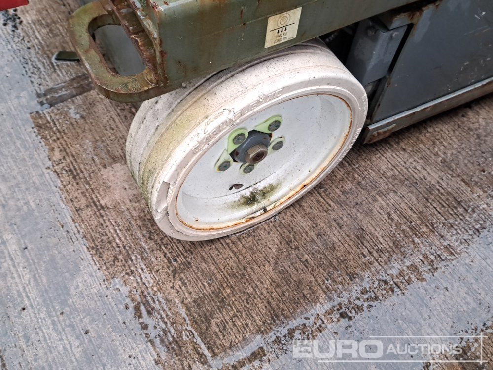 منصات هيدروليكية متنقلة 2014 SkyJack SJ4632: صور 8 منصات هيدروليكية متنقلة 2014 SkyJack SJ4632: صور 8