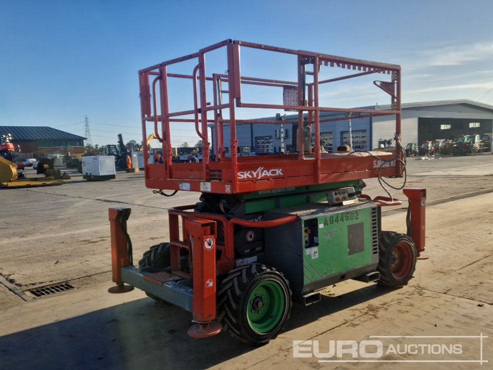 2014 SkyJack SJ6832RT - منصات هيدروليكية متنقلة: صور 5 2014 SkyJack SJ6832RT - منصات هيدروليكية متنقلة: صور 5