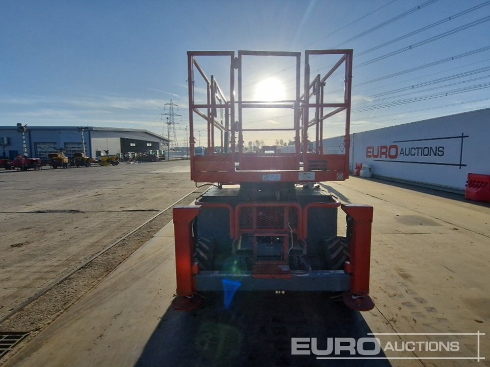 2014 SkyJack SJ6832RT - منصات هيدروليكية متنقلة: صور 4 2014 SkyJack SJ6832RT - منصات هيدروليكية متنقلة: صور 4