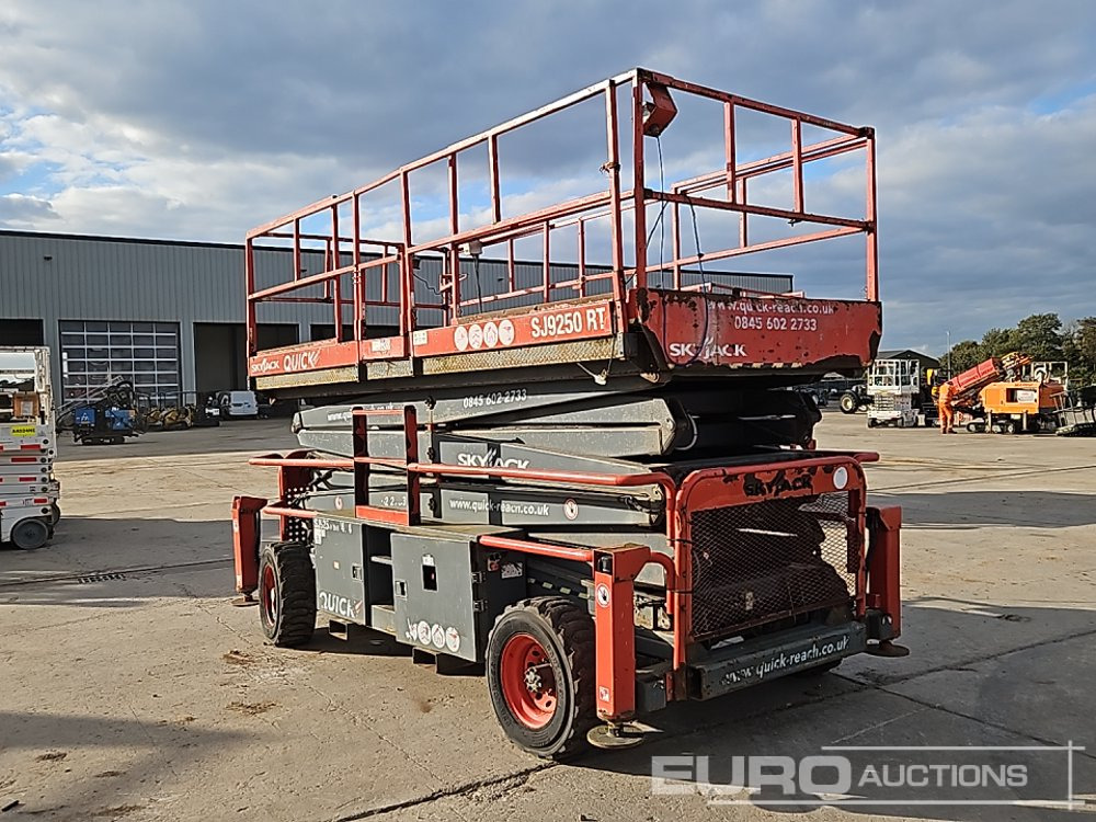 2014 SkyJack SJ9250 - منصات هيدروليكية متنقلة: صور 3 2014 SkyJack SJ9250 - منصات هيدروليكية متنقلة: صور 3
