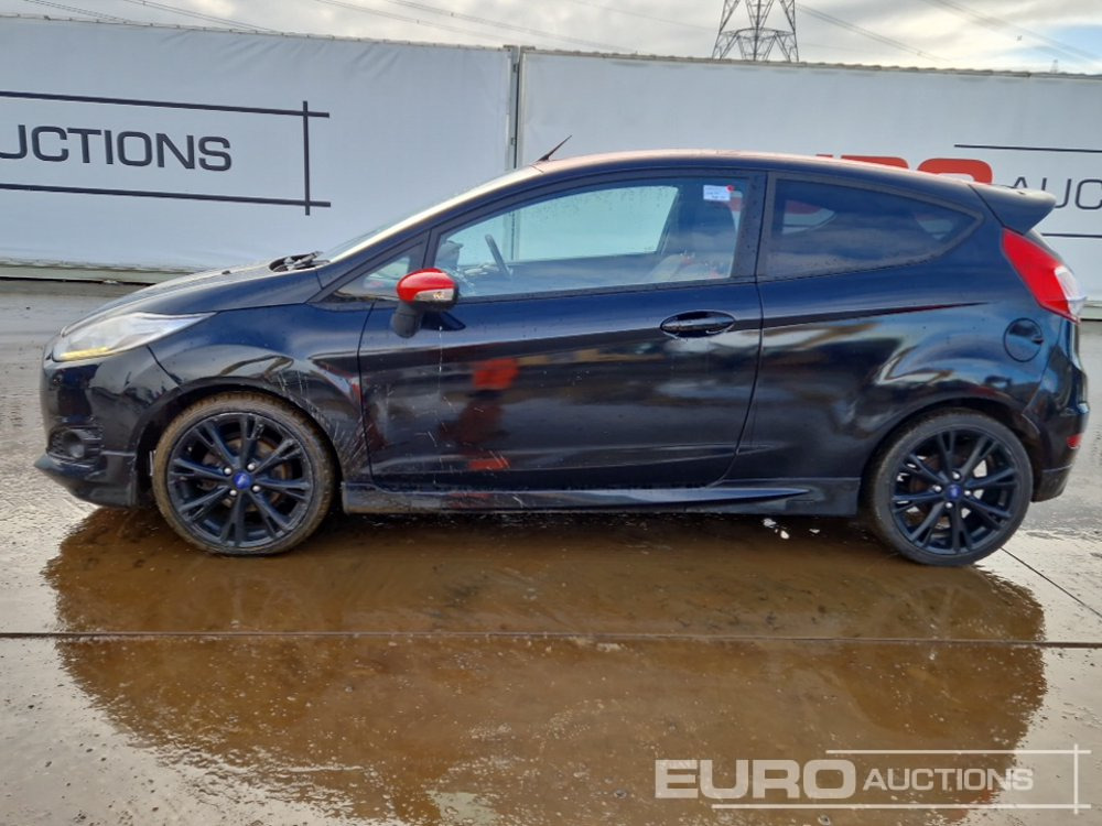 2015 Ford Fiesta - سيارة: صور 2 2015 Ford Fiesta - سيارة: صور 2