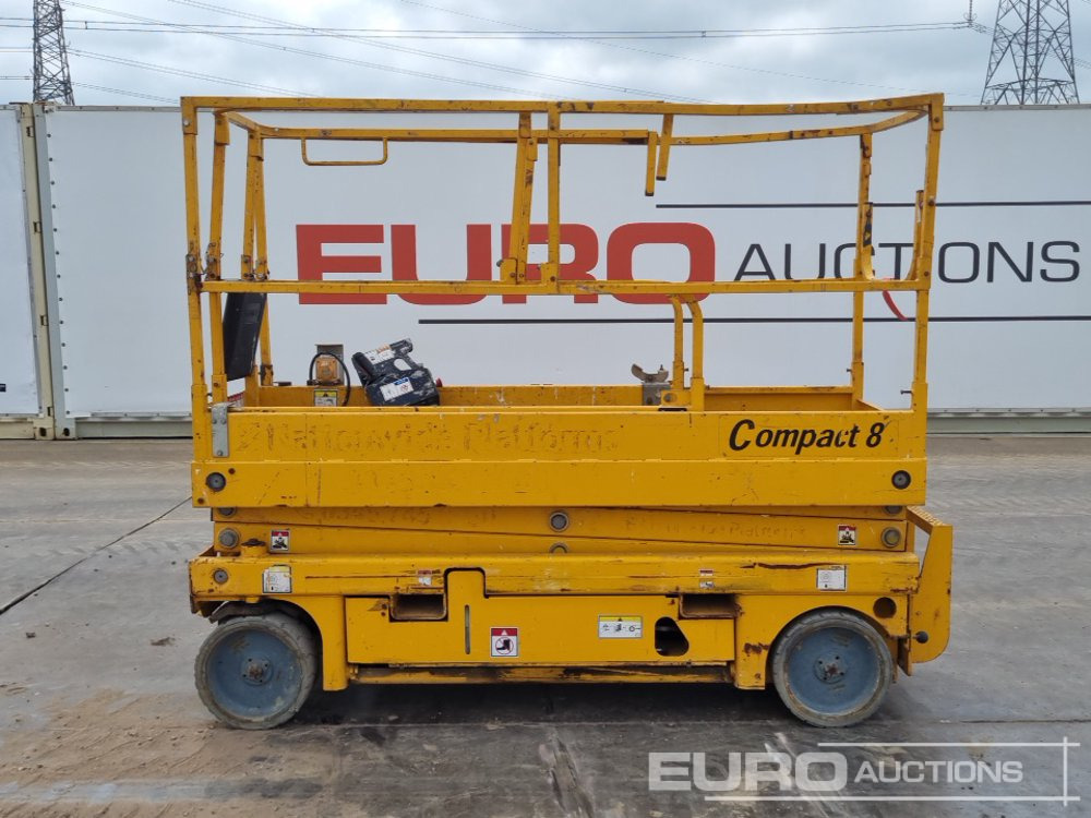 2015 Haulotte Compact 8 - منصات هيدروليكية متنقلة: صور 2 2015 Haulotte Compact 8 - منصات هيدروليكية متنقلة: صور 2