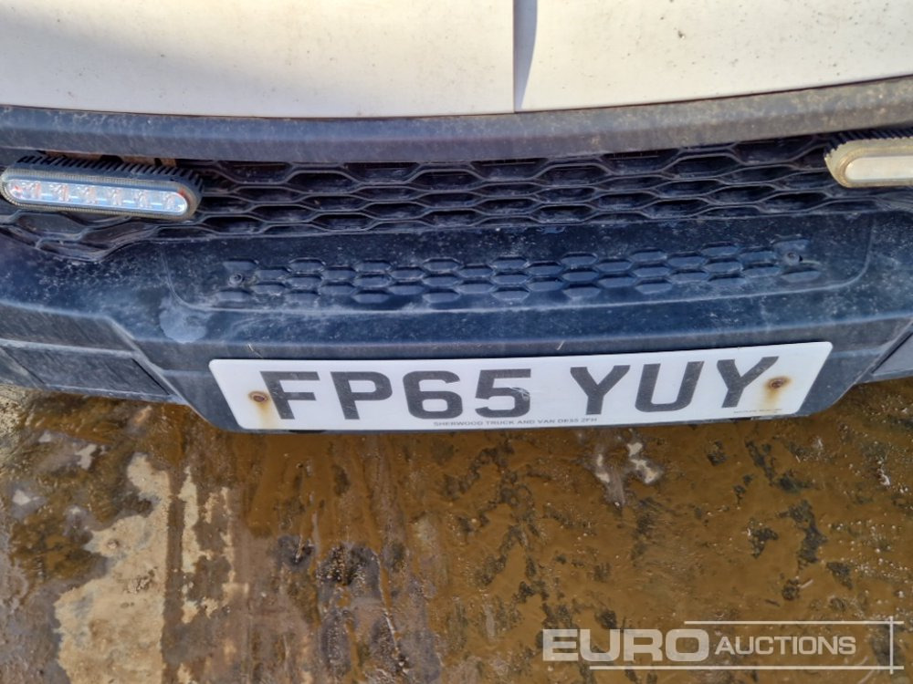 الشاحنات الصغيرة المسطحة 2015 Iveco Daily 35C13: صور 35