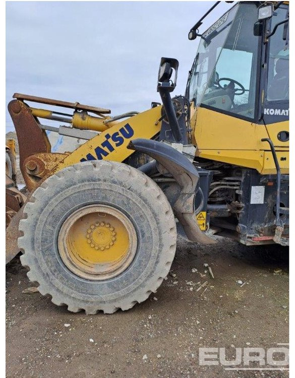 2015 Komatsu WA320-7 - اللودر بعجل: صور 2 2015 Komatsu WA320-7 - اللودر بعجل: صور 2