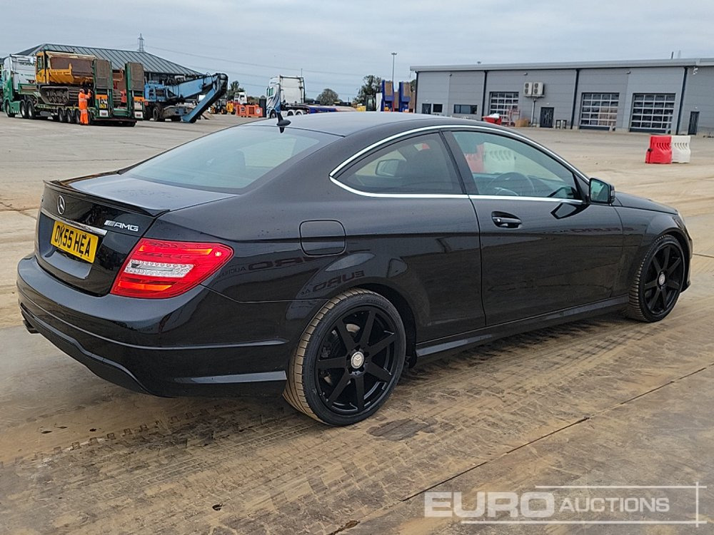 2015 Mercedes C250 AMG - سيارة: صور 5 2015 Mercedes C250 AMG - سيارة: صور 5