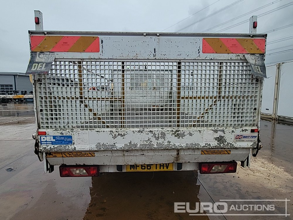 2016 Ford Transit 350 - الشاحنات الصغيرة المسطحة: صور 4 2016 Ford Transit 350 - الشاحنات الصغيرة المسطحة: صور 4