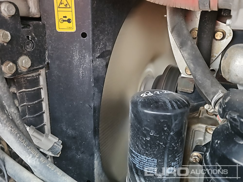 شاحنة قلابة صغيرة 2016 JCB 6TFT: صور 40