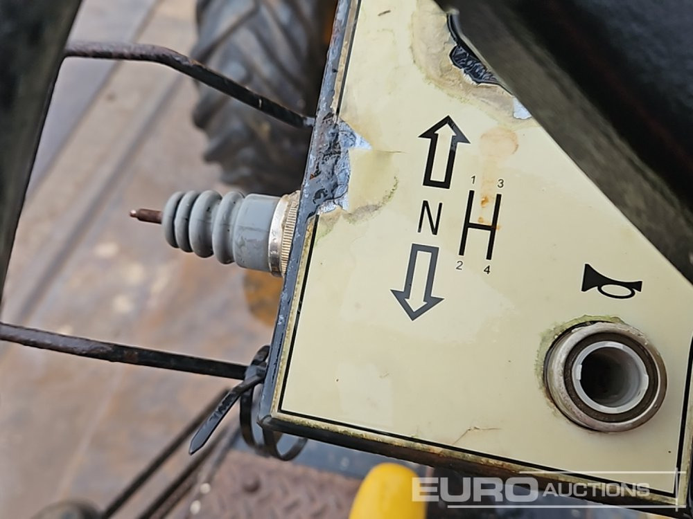 شاحنة قلابة صغيرة 2016 JCB 6TFT: صور 30