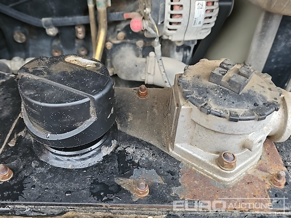 شاحنة قلابة صغيرة 2016 JCB 6TFT: صور 38