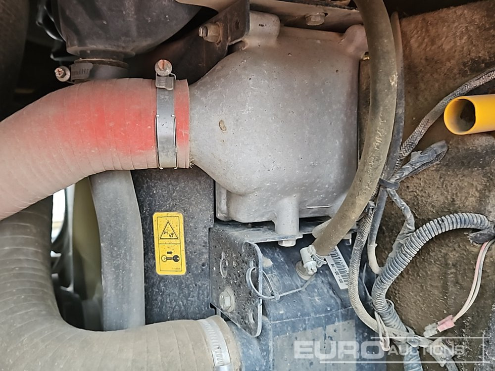 شاحنة قلابة صغيرة 2016 JCB 6TFT: صور 39