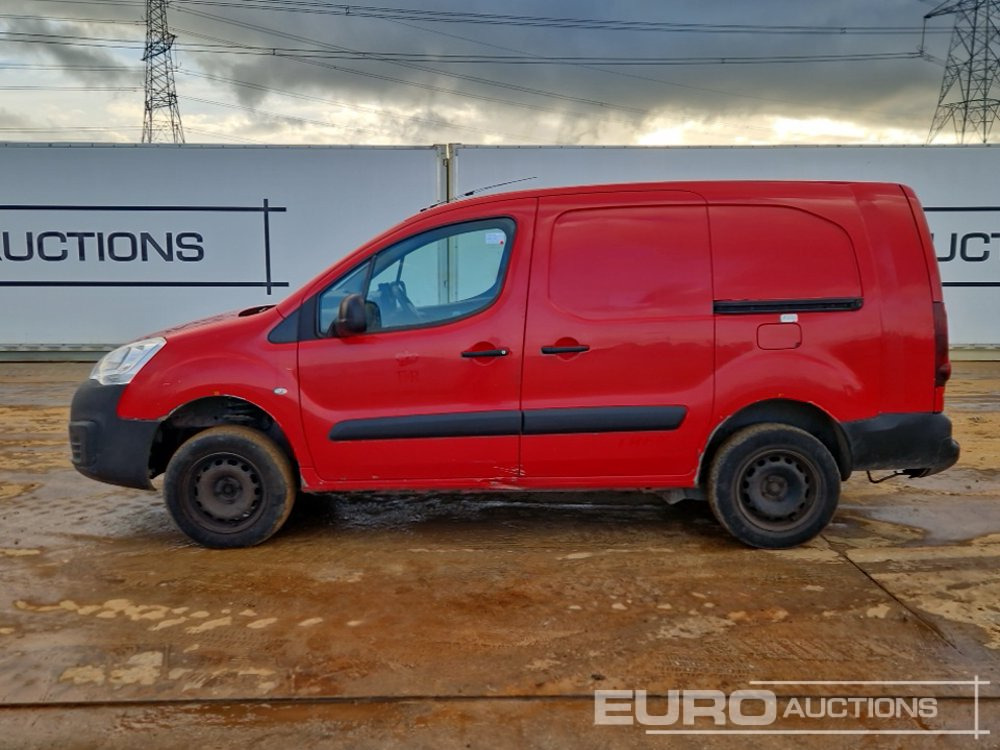 2016 Peugeot Partner - الشاحنات الصغيرة: صور 2 2016 Peugeot Partner - الشاحنات الصغيرة: صور 2