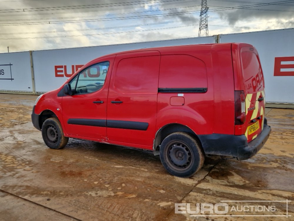 2016 Peugeot Partner - الشاحنات الصغيرة: صور 3 2016 Peugeot Partner - الشاحنات الصغيرة: صور 3