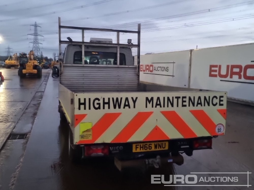 2017 Iveco Daily 35C13 - الشاحنات الصغيرة المسطحة: صور 4 2017 Iveco Daily 35C13 - الشاحنات الصغيرة المسطحة: صور 4