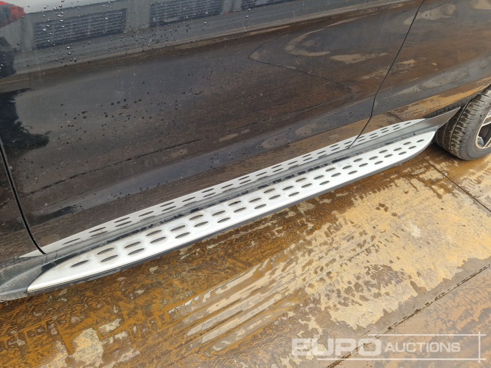 سيارة دفع رباعي 2018 Mercedes Benz GLE 250D: صور 13 سيارة دفع رباعي 2018 Mercedes Benz GLE 250D: صور 13